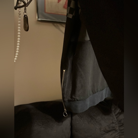 Vie+Richie long sleeve never worn
XL - Picture 7 of 12